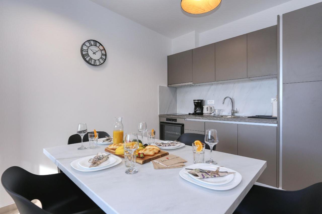 פריבלאקה Apartments Bonaca With Jacuzzi מראה חיצוני תמונה