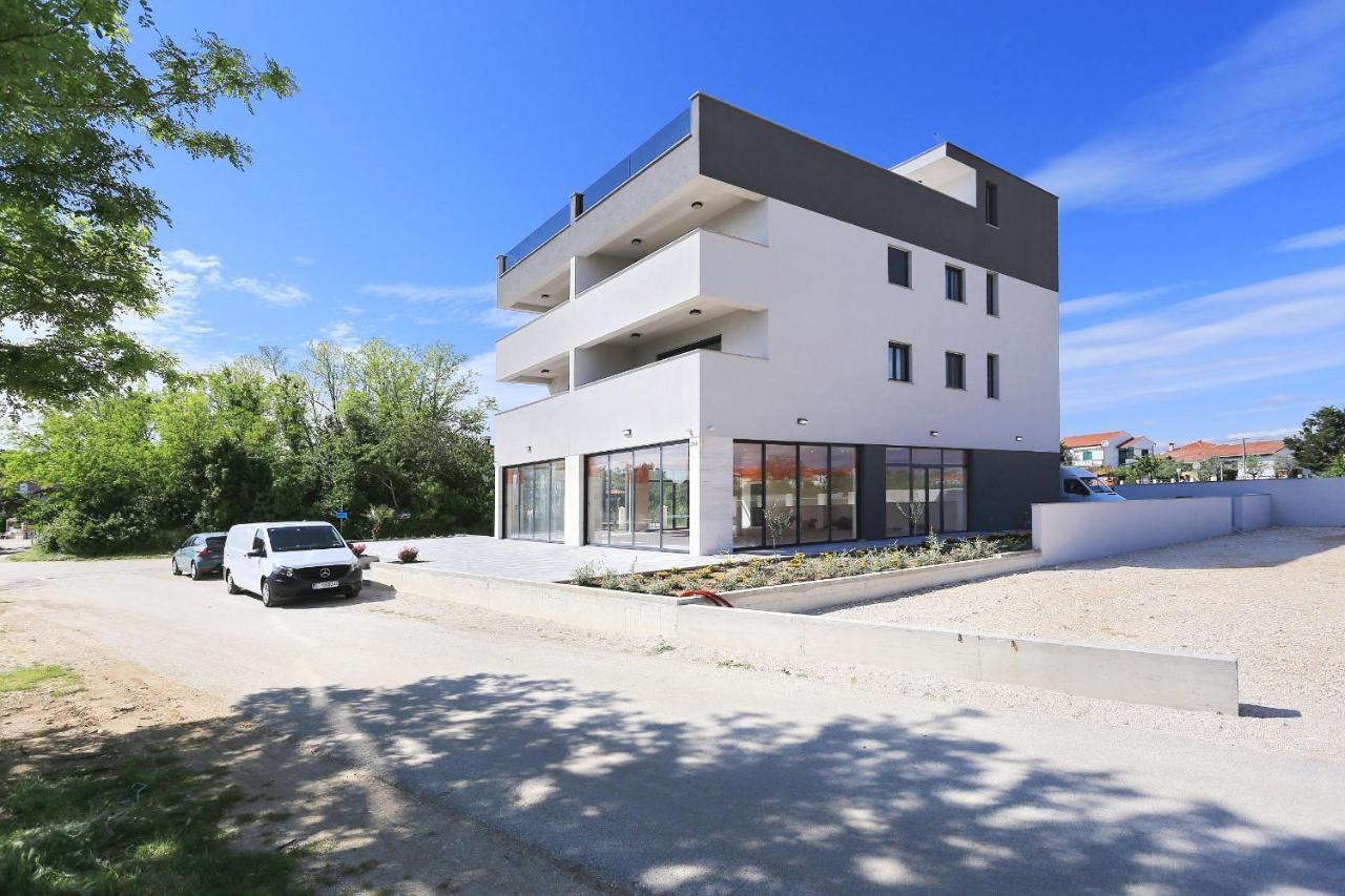 פריבלאקה Apartments Bonaca With Jacuzzi מראה חיצוני תמונה
