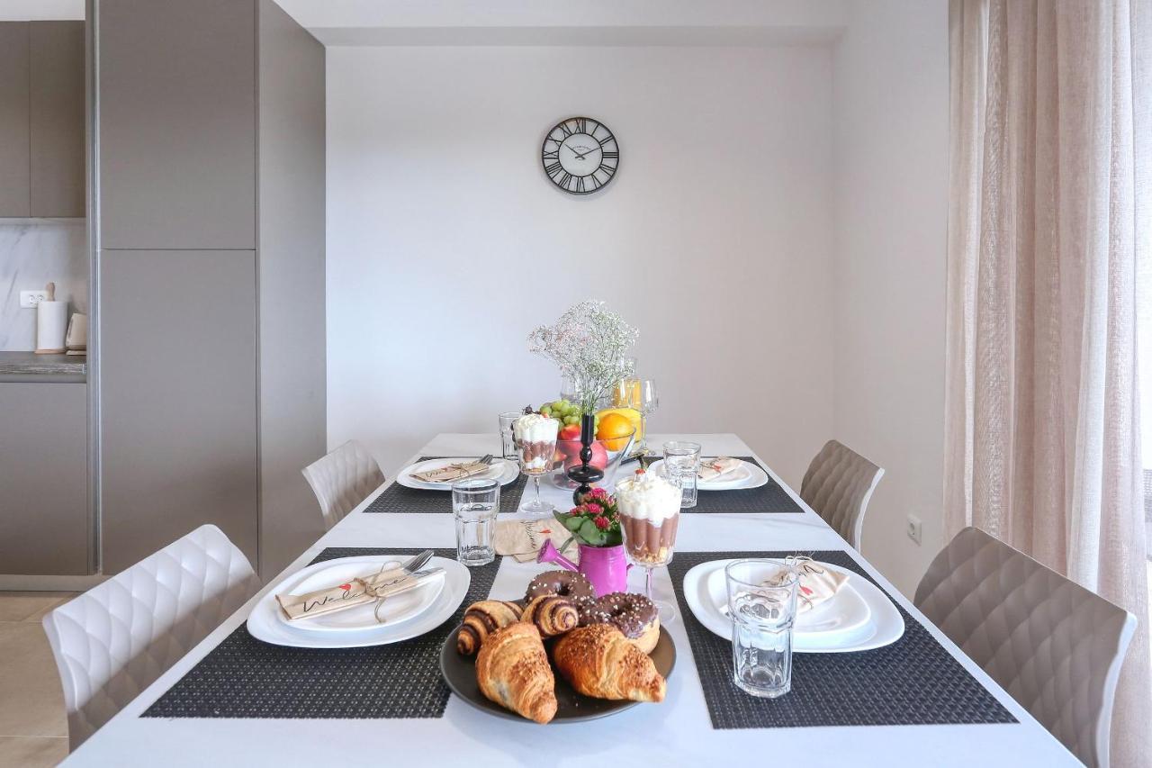 פריבלאקה Apartments Bonaca With Jacuzzi מראה חיצוני תמונה