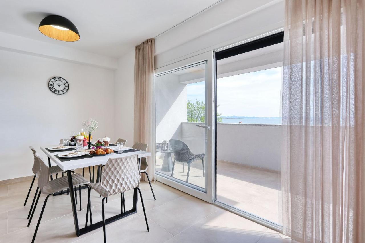 פריבלאקה Apartments Bonaca With Jacuzzi מראה חיצוני תמונה